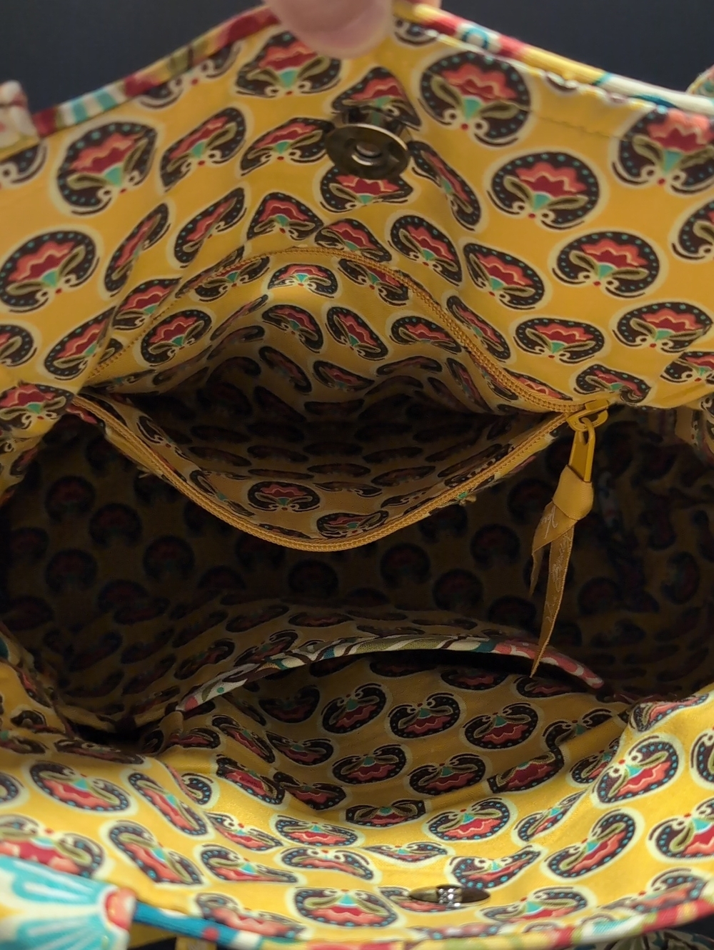 Vera Bradley Laura Quilted Provencal Yellow Floral Shoulder Bag. - Picture 5 of 9